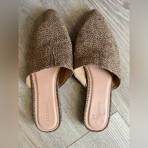 Old Navy Brown Cheetah-Print Pointed Slip-On Mules